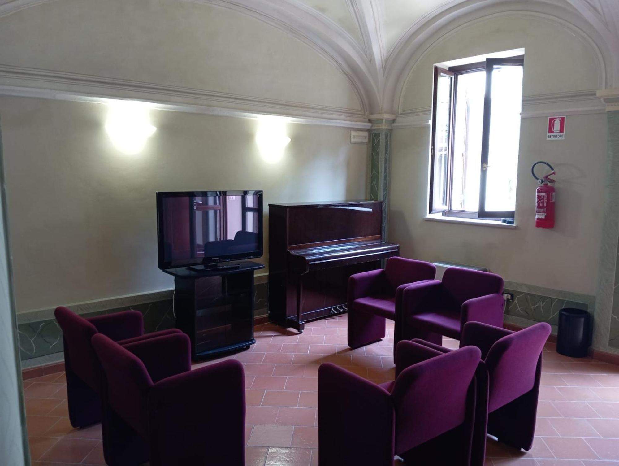 Casa Famiglia Di Nazareth Hotel Loreto Ngoại thất bức ảnh