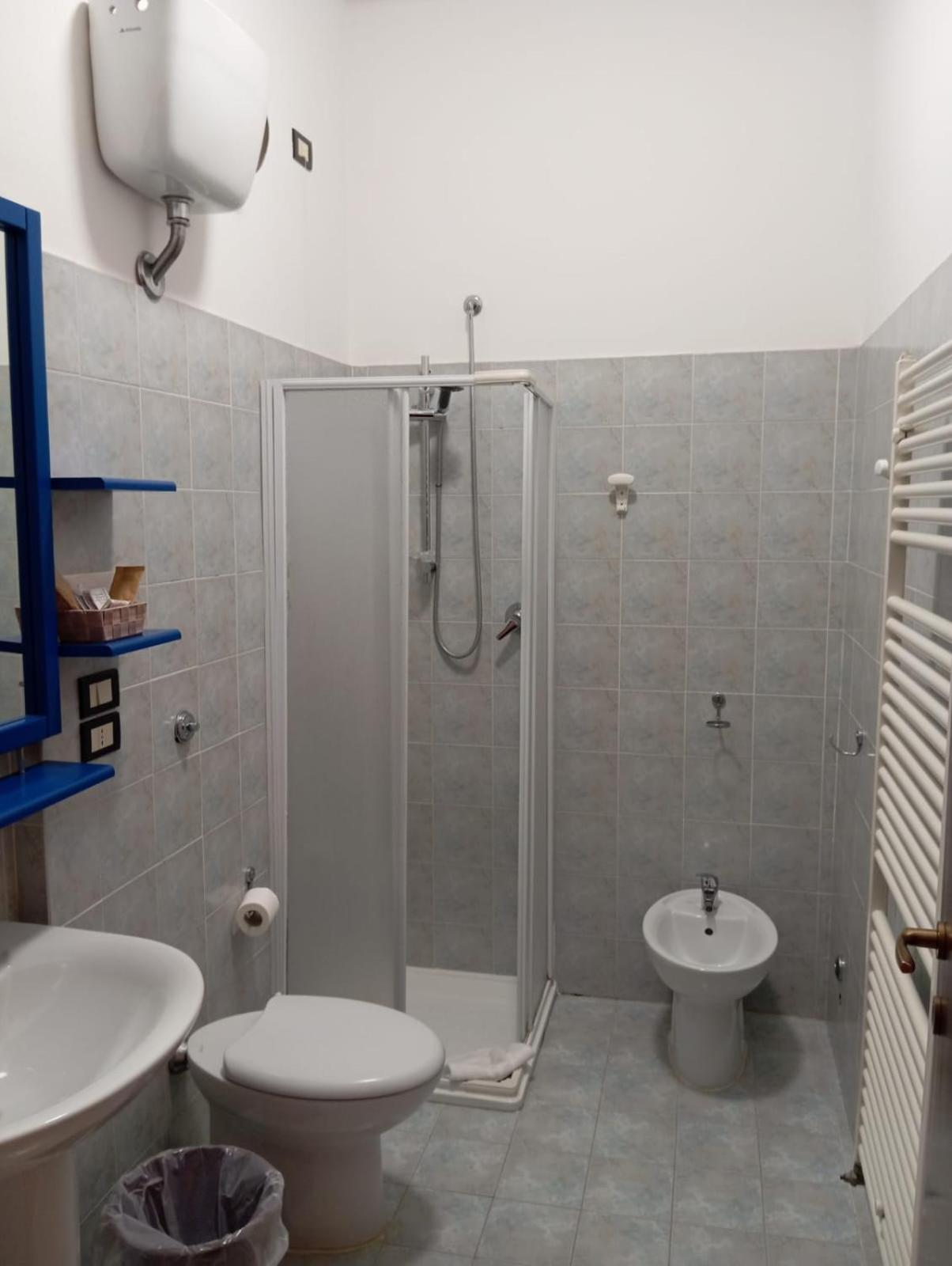 Casa Famiglia Di Nazareth Hotel Loreto Ngoại thất bức ảnh